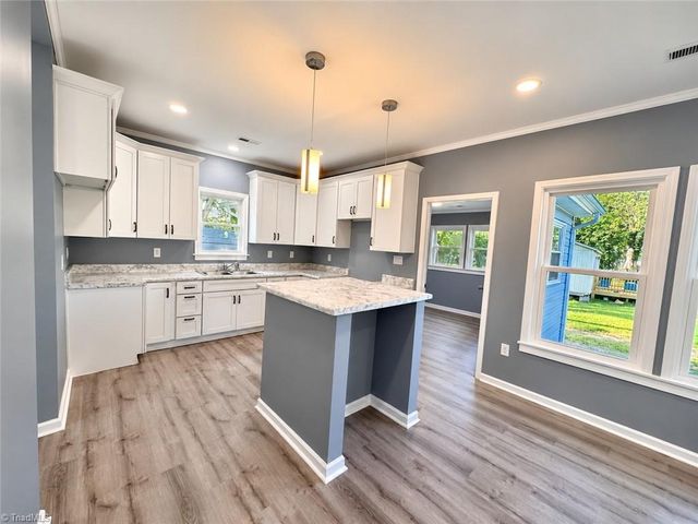 3725 New Walkertown Road, Winston-salem, NC 27105