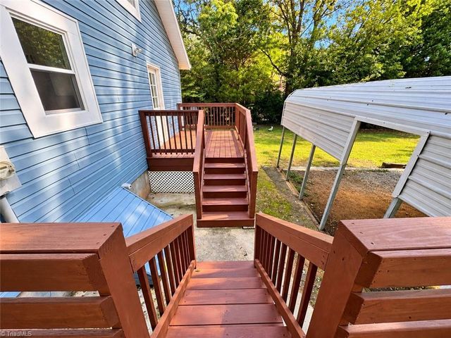3725 New Walkertown Road, Winston-salem, NC 27105