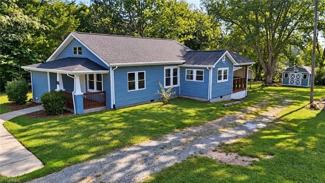 3725 New Walkertown Road, Winston-salem, NC 27105