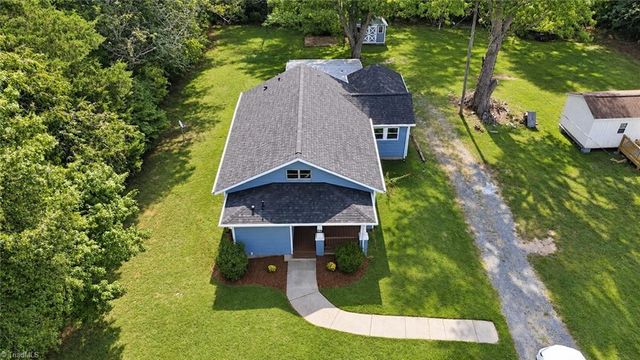 3725 New Walkertown Road, Winston-salem, NC 27105