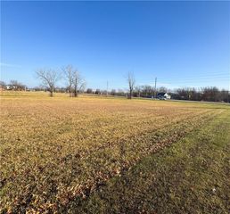 4075 SW M 7 Highway, Blue Springs, MO 64015