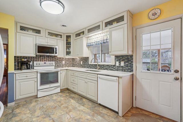 7410 Melody Drive NE, Fridley, MN 55432