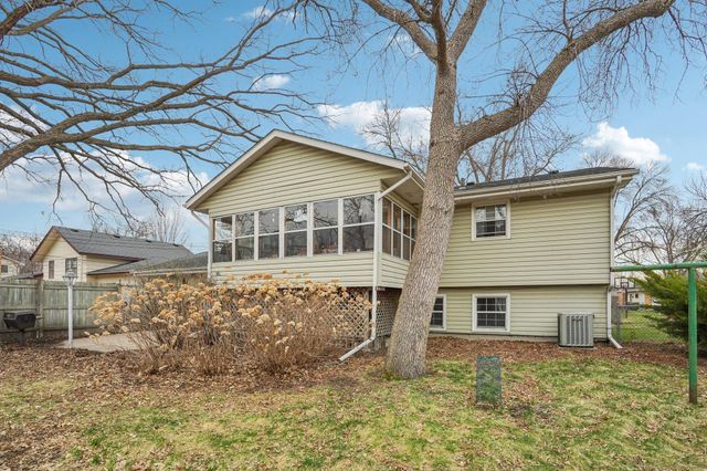 7410 Melody Drive NE, Fridley, MN 55432