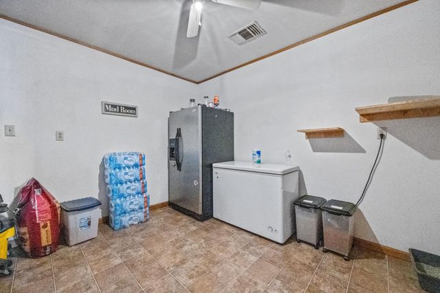 71 N Shady Oaks Drive Drive, Point Blank, TX 77364