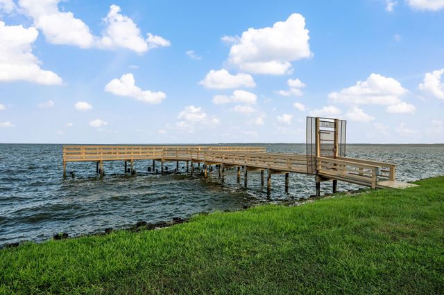 71 N Shady Oaks Drive Drive, Point Blank, TX 77364