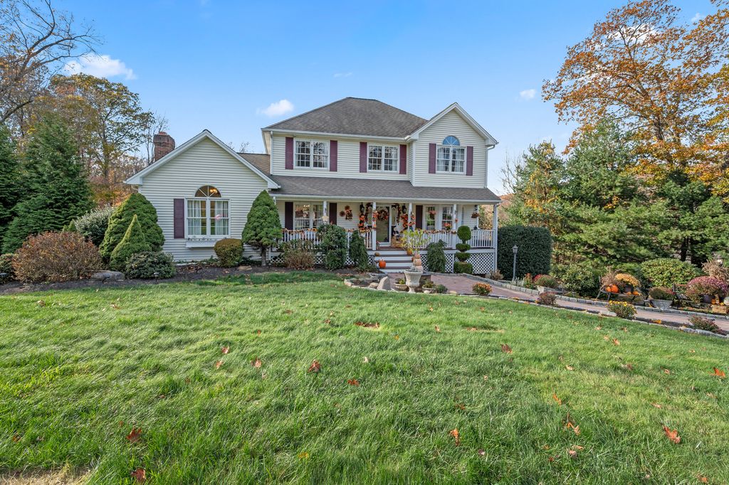 4 Haley Ridge Road, Beacon Falls, CT 06403