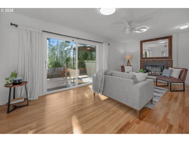 5138 Sw SANTA MONICA Ct, Portland, OR 97221