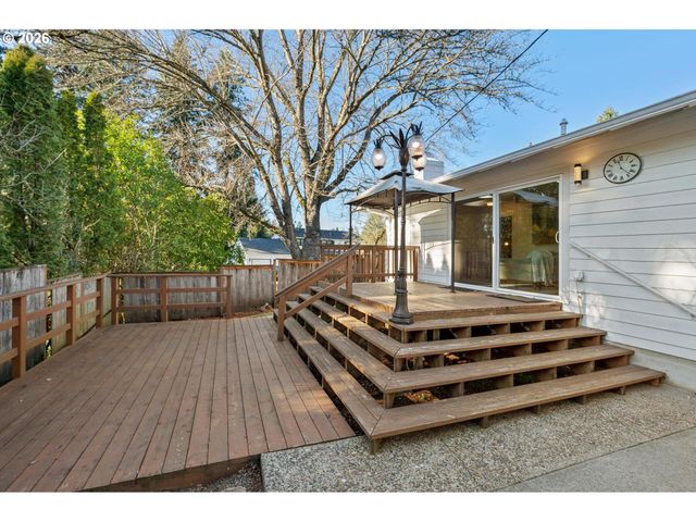 5138 Sw SANTA MONICA Ct, Portland, OR 97221
