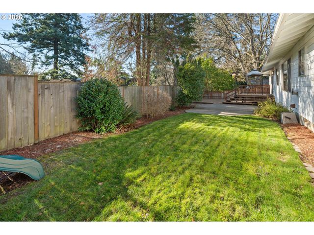 5138 Sw SANTA MONICA Ct, Portland, OR 97221