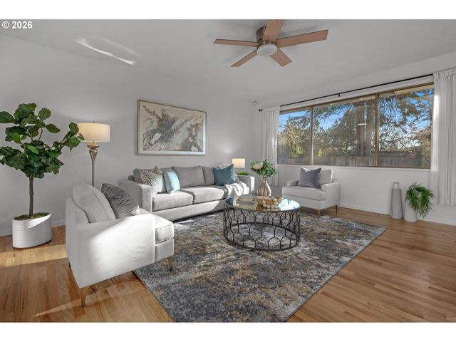 5138 Sw SANTA MONICA Ct, Portland, OR 97221