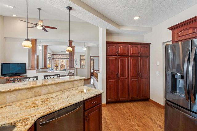 14550 Hunters Lane, Savage, MN 55378