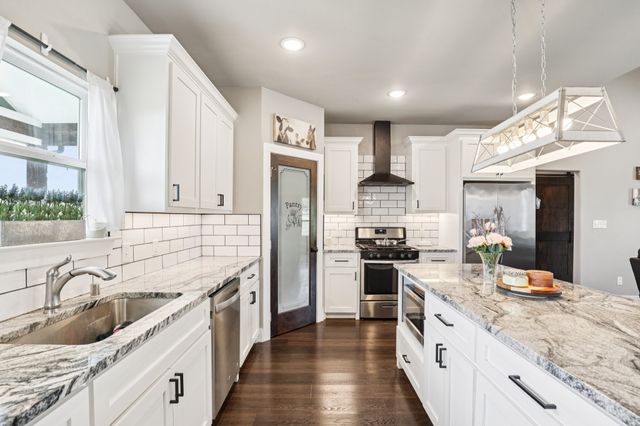 4182 County Road 2206, Greenville, TX 75402