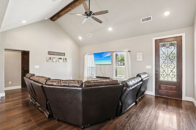 4182 County Road 2206, Greenville, TX 75402