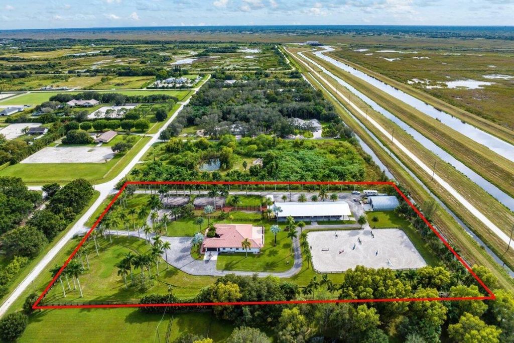 Image 25 of property listing at 2587 Skipiks Way, Wellington, FL 33470