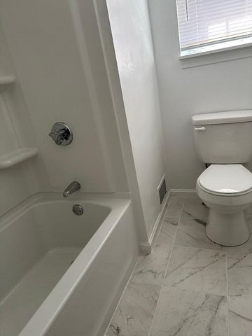 76-78 W. 3rd St, Lowell, MA 01850