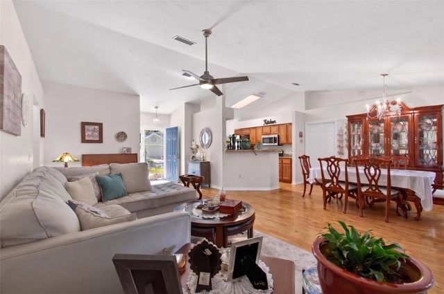 6146 NW 38TH TERRACE, Gainesville, FL 32653