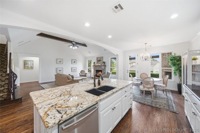 11248 S 75th Avenue E, Bixby, OK 74008