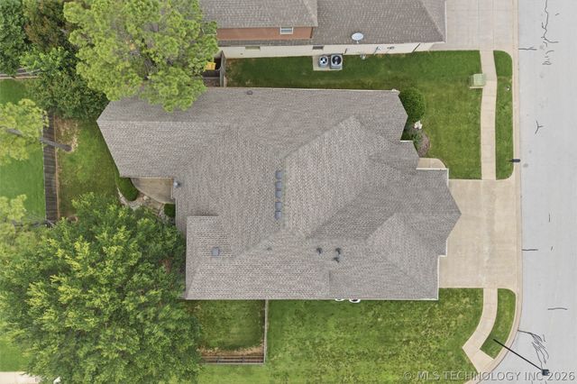 11248 S 75th Avenue E, Bixby, OK 74008