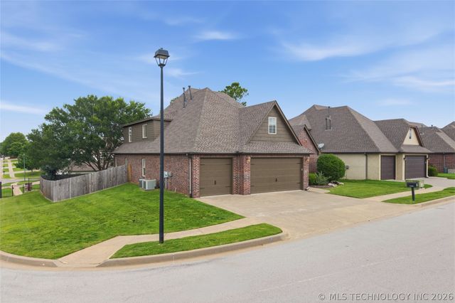 11248 S 75th Avenue E, Bixby, OK 74008