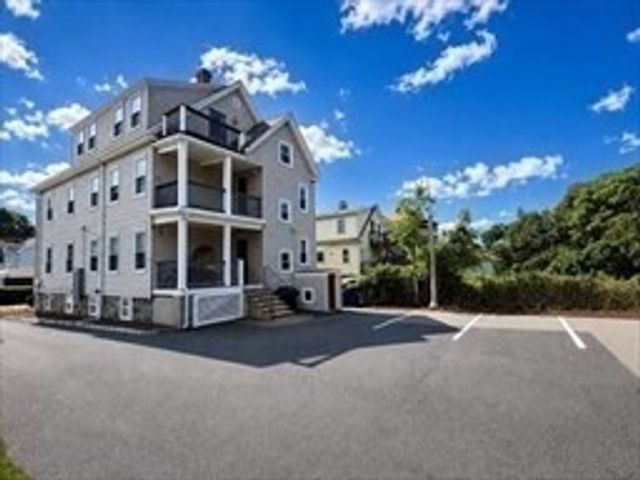 31 Averton St. 3, Boston, MA 02131