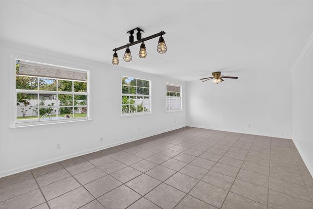 813 Date Palm Drive, Lake Park, FL 33403