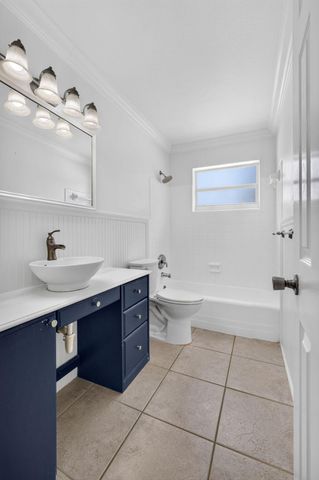 813 Date Palm Drive, Lake Park, FL 33403