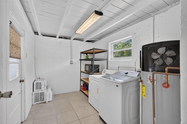 813 Date Palm Drive, Lake Park, FL 33403
