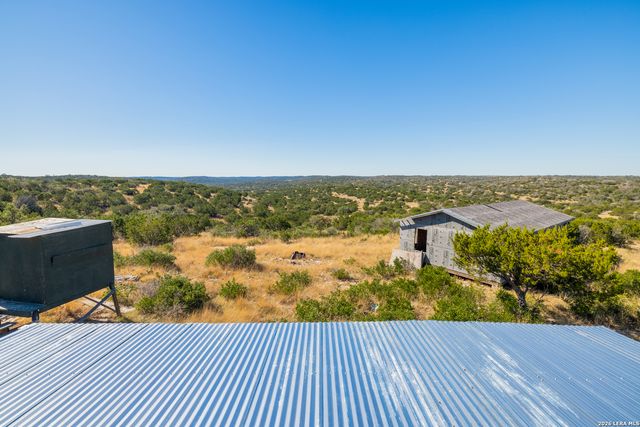 172 Sd 55576, Rocksprings, TX 78880