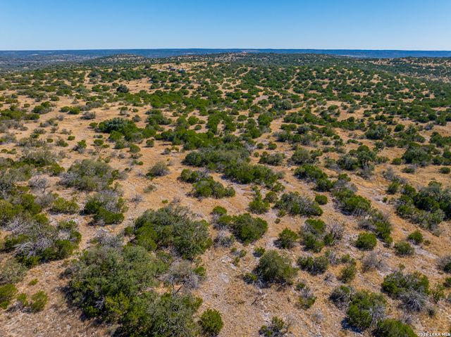 172 Sd 55576, Rocksprings, TX 78880