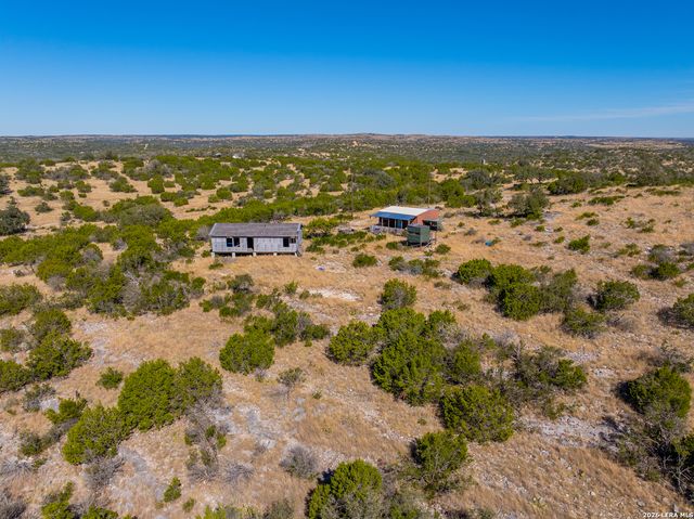 172 Sd 55576, Rocksprings, TX 78880