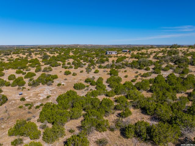 172 Sd 55576, Rocksprings, TX 78880
