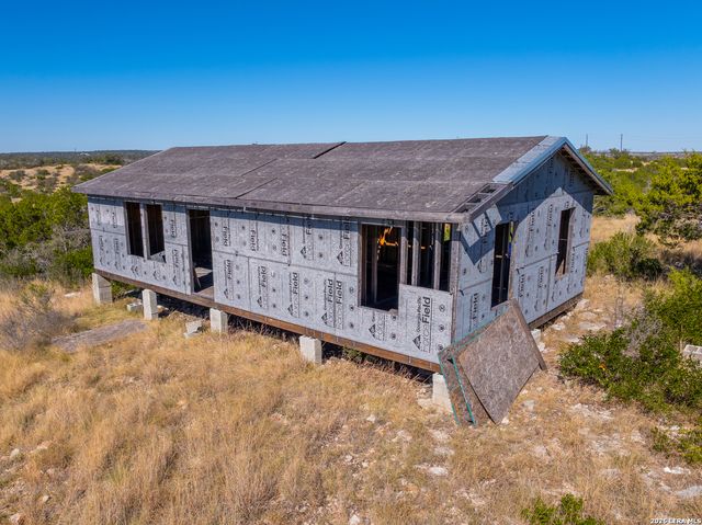172 Sd 55576, Rocksprings, TX 78880