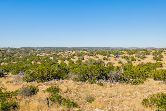 172 Sd 55576, Rocksprings, TX 78880