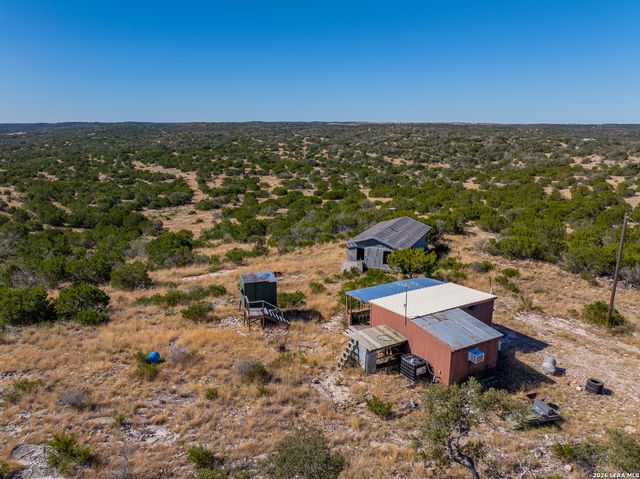 172 Sd 55576, Rocksprings, TX 78880