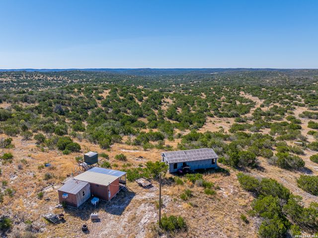 172 Sd 55576, Rocksprings, TX 78880