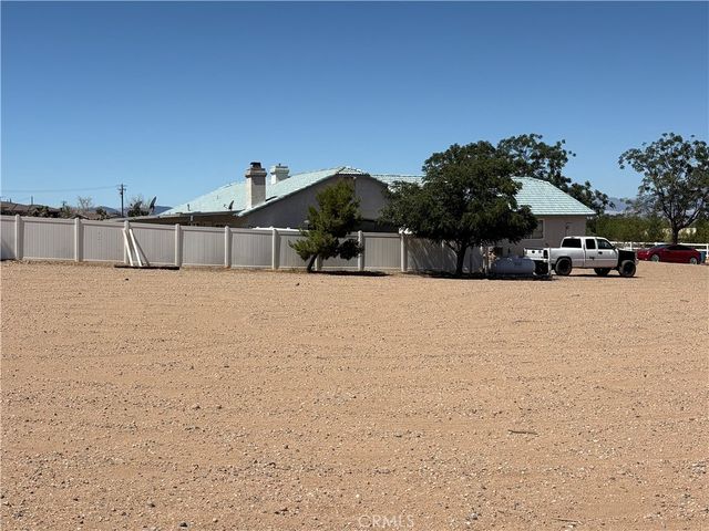 21923 Pacific, Apple Valley, CA 92308
