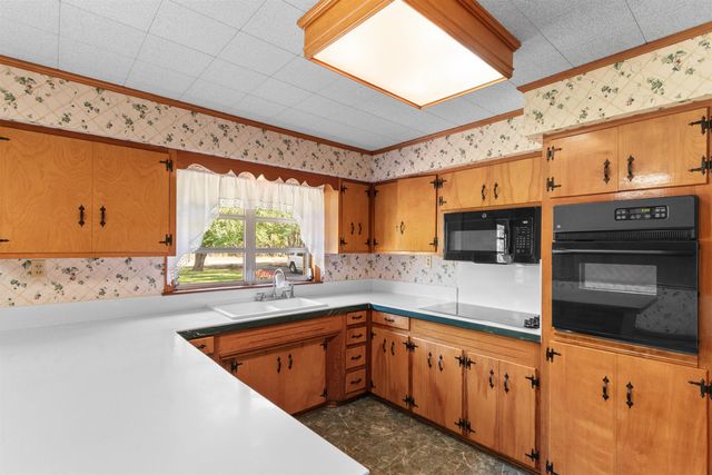 1594 Montford Rd., Georgetown, SC 29440