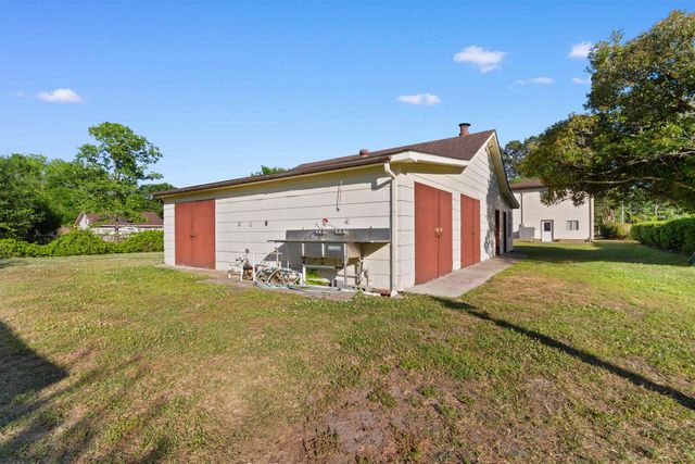 1594 Montford Rd., Georgetown, SC 29440