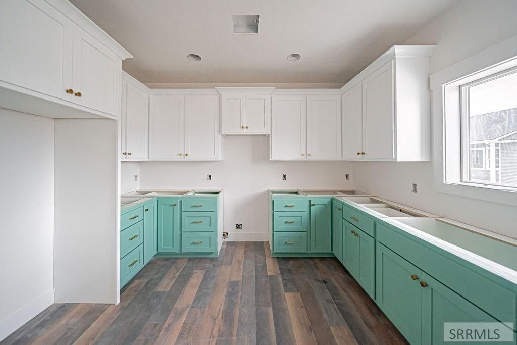 Image 11 of property listing at 1631 Palm Springs Drive, Idaho Falls, ID 83404