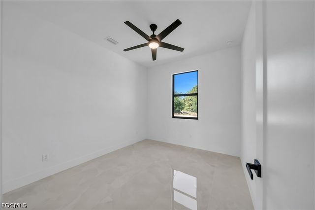 2707 29th ST SW, Lehigh Acres, FL 33976