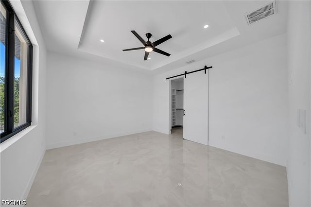 2707 29th ST SW, Lehigh Acres, FL 33976