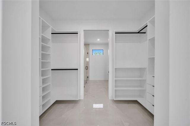 2707 29th ST SW, Lehigh Acres, FL 33976