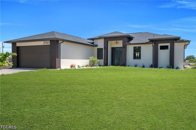 2707 29th ST SW, Lehigh Acres, FL 33976