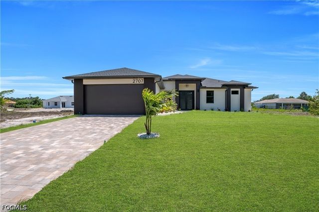 2707 29th ST SW, Lehigh Acres, FL 33976