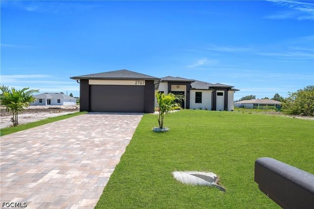 2707 29th ST SW, Lehigh Acres, FL 33976