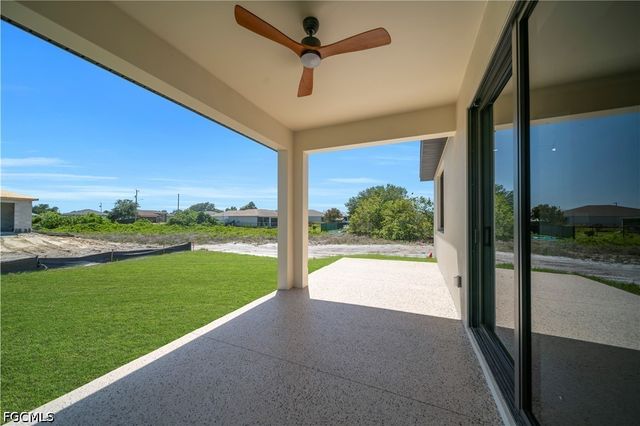 2707 29th ST SW, Lehigh Acres, FL 33976