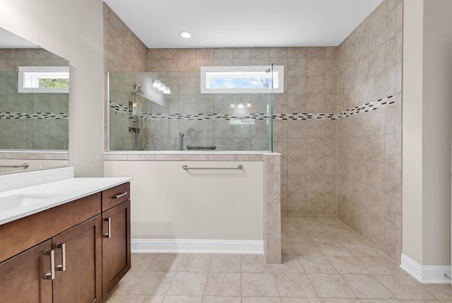 64 Black Pearl Court, Pawleys Island, SC 29585