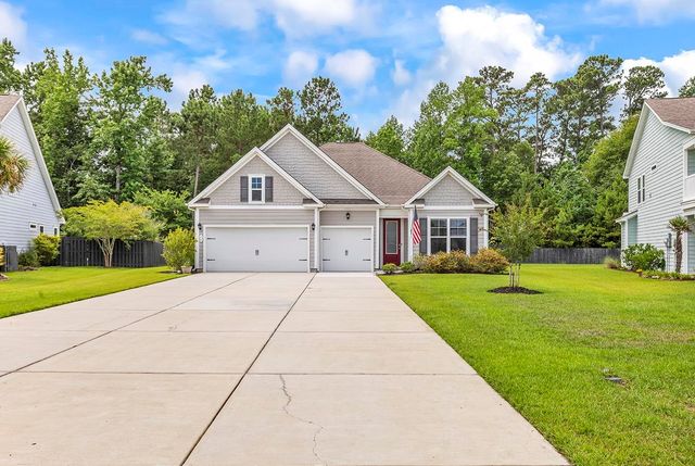64 Black Pearl Court, Pawleys Island, SC 29585