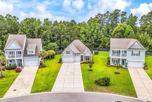 64 Black Pearl Court, Pawleys Island, SC 29585