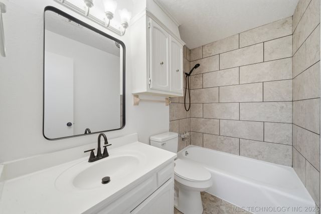 13971 S 94th East Avenue, Bixby, OK 74008